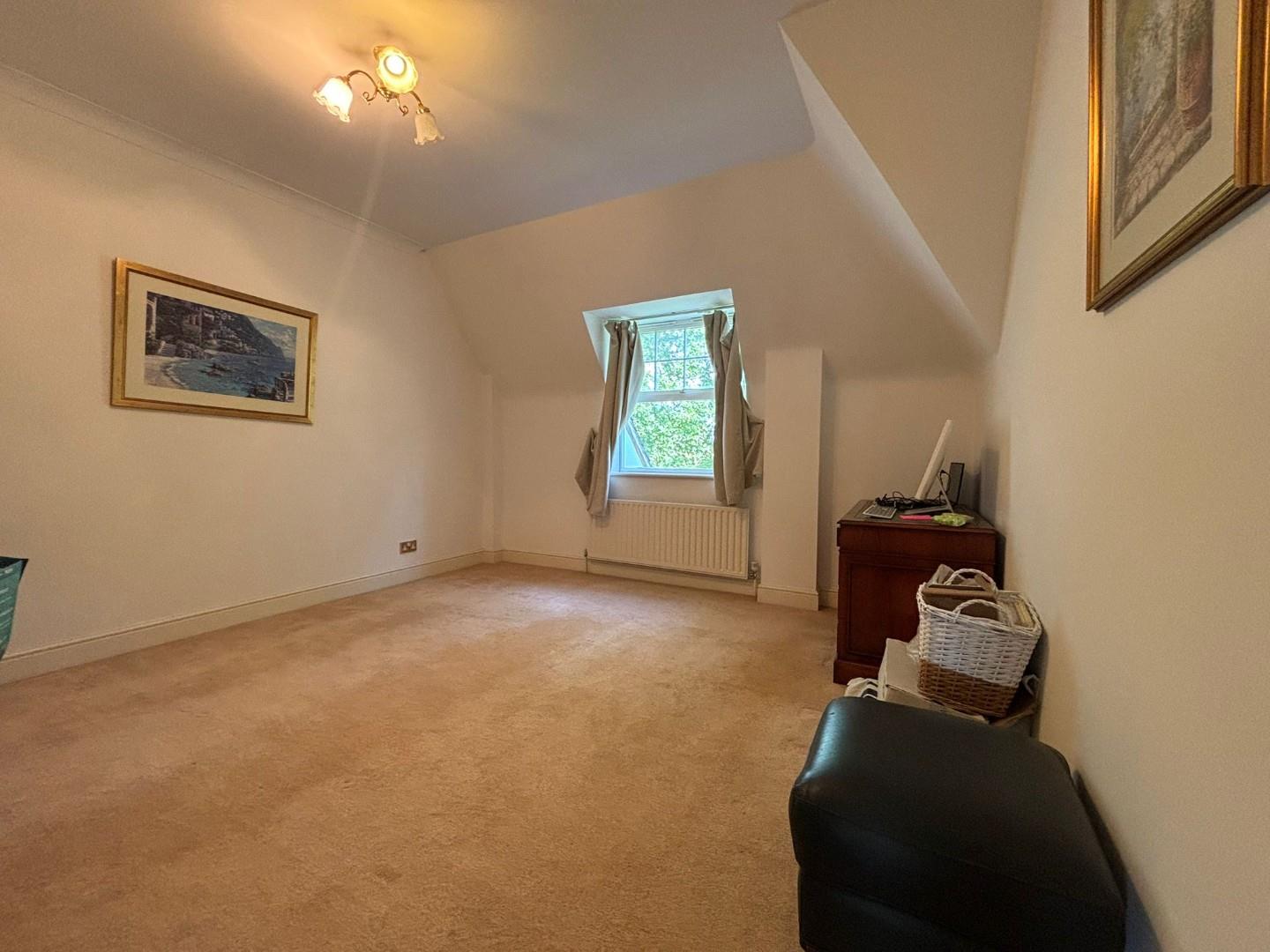 Turnberry Close, Hendon, NW4, London